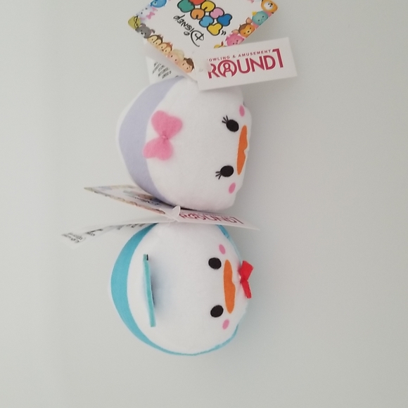 A bundle of 2 Disney Tsum Tsum ( Daisy and Donald) - Picture 1 of 8